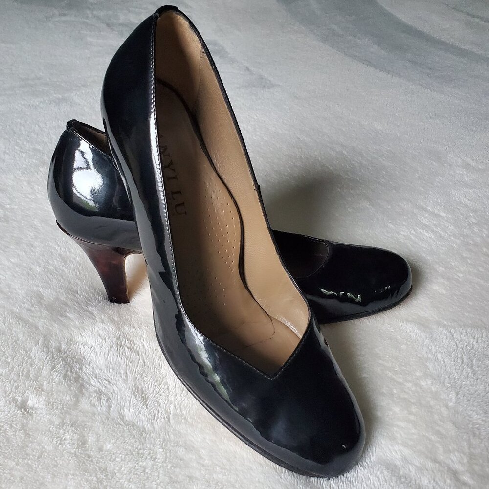 Anyi Lu Emily Black Patent Leather Round Toe Pumps size 41